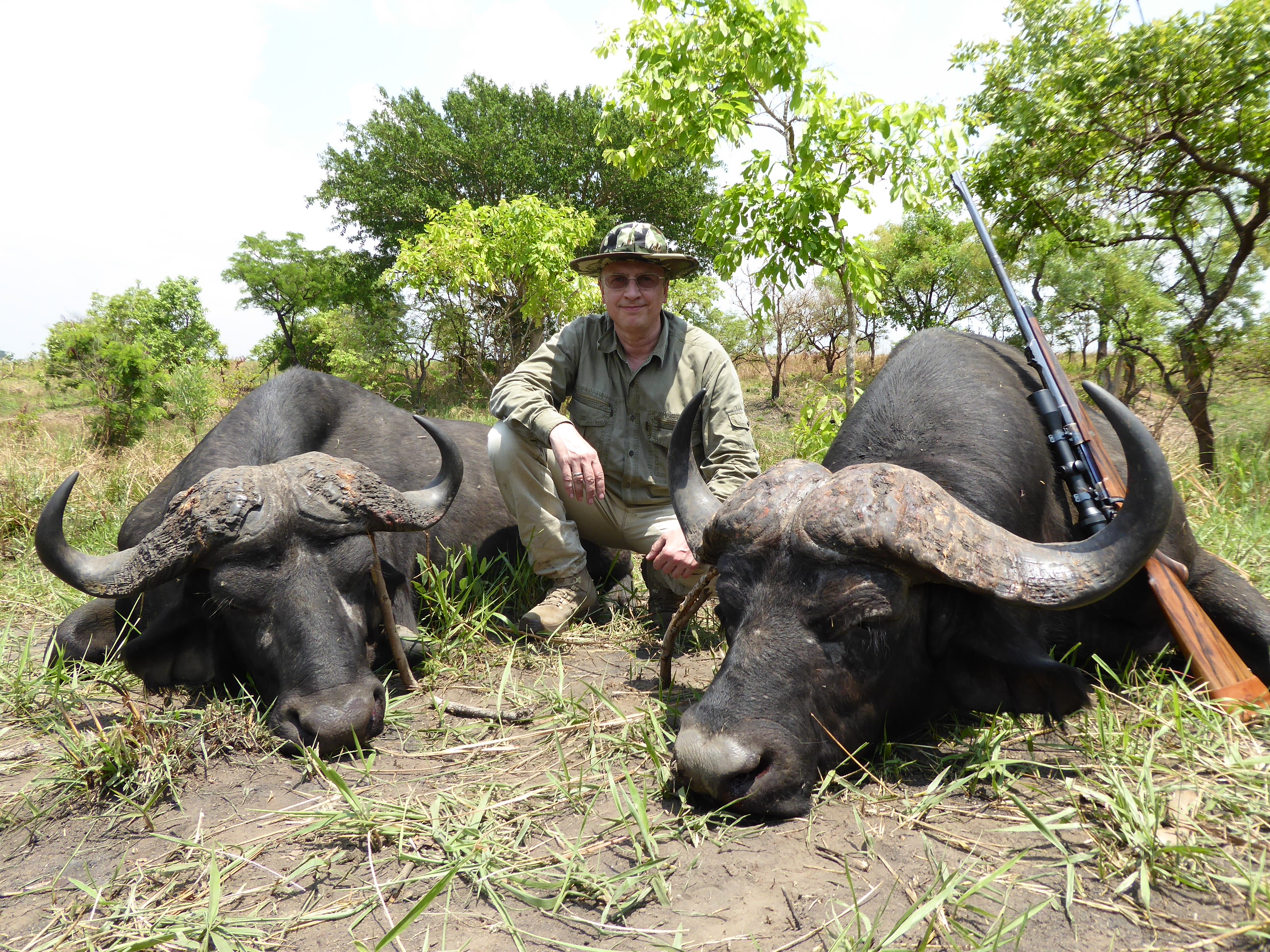 hunt-buffalo-in-uganda