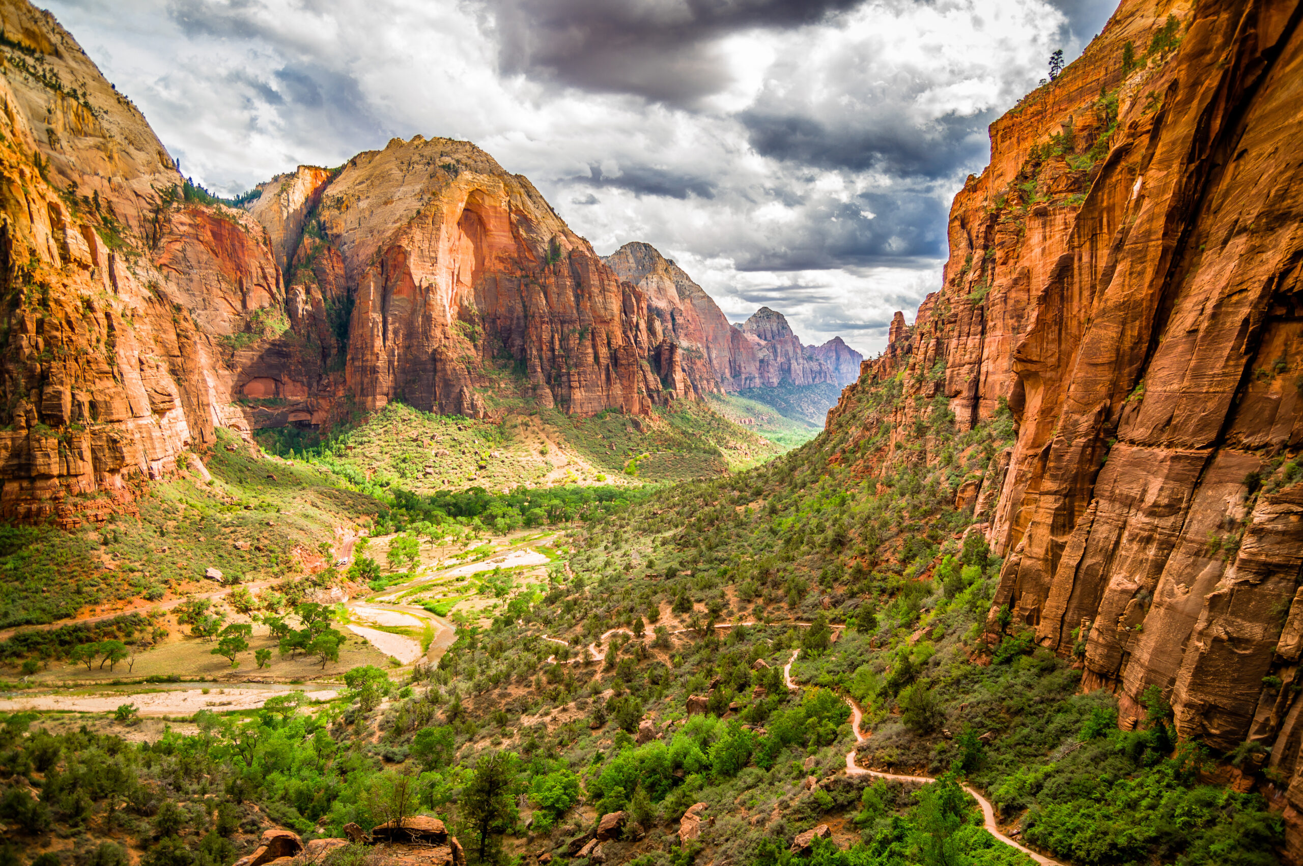 Colorful,Landscape,From,Zion,National,Park,Utah