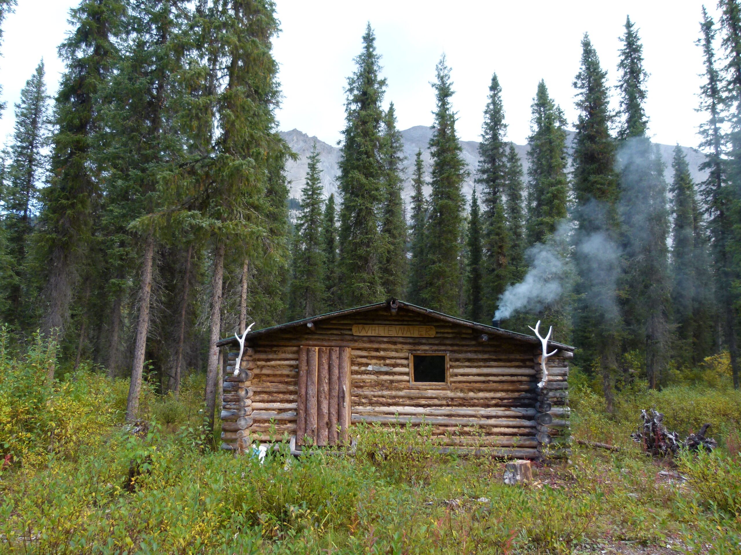 hunting-cabin-in-canada