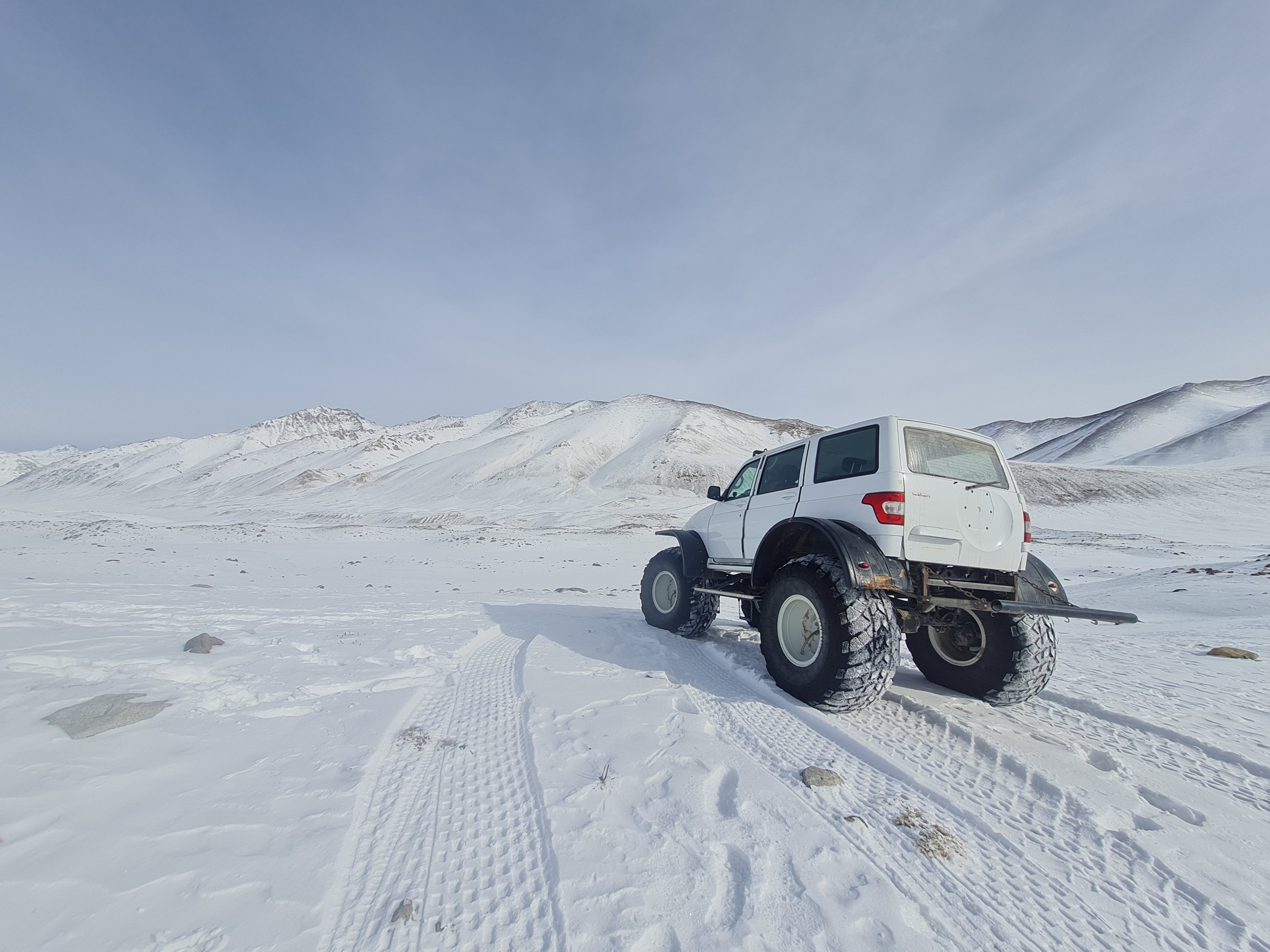 4x4-vehicle-Tajikistan