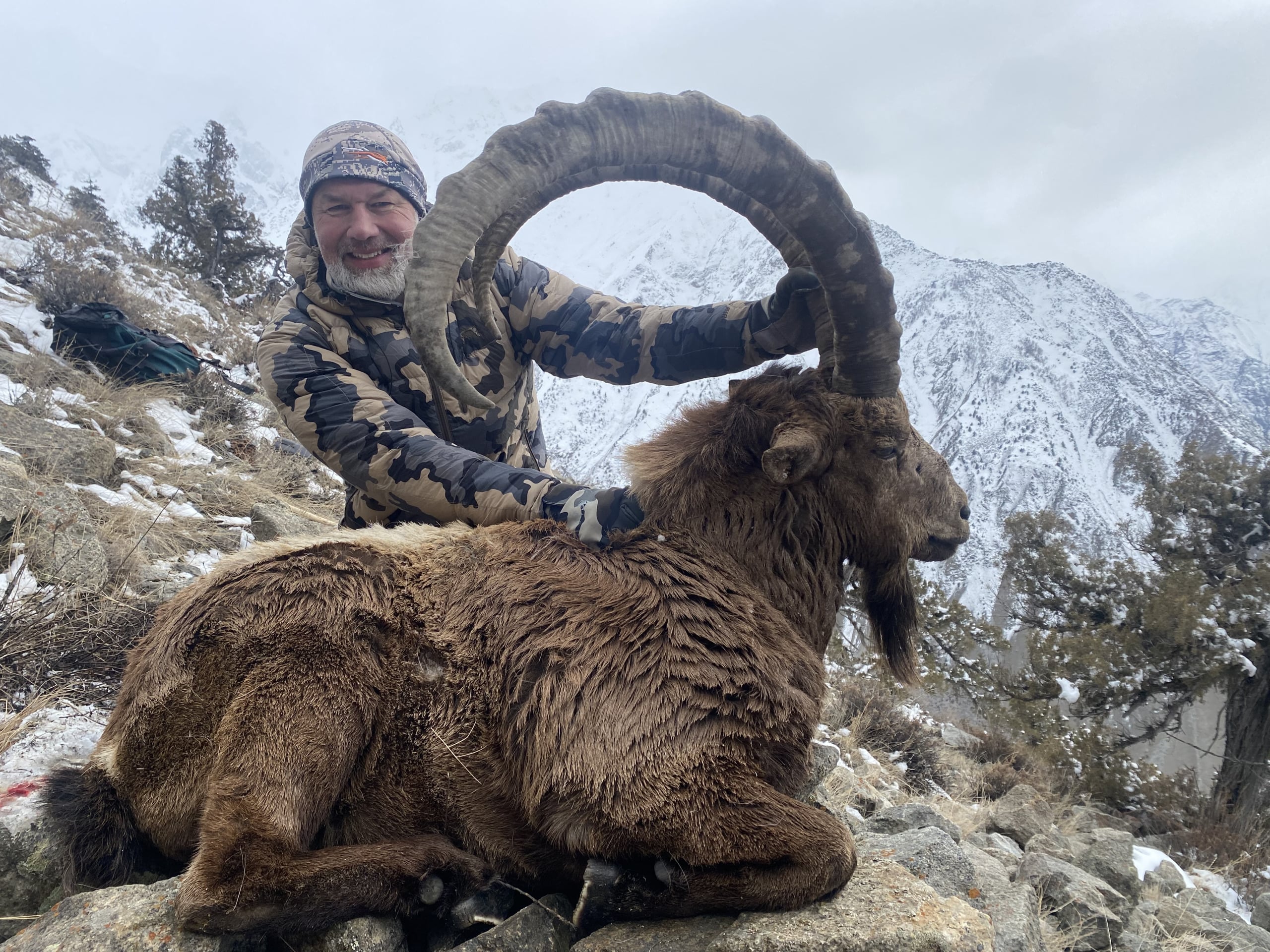 hunter-with-Ibex