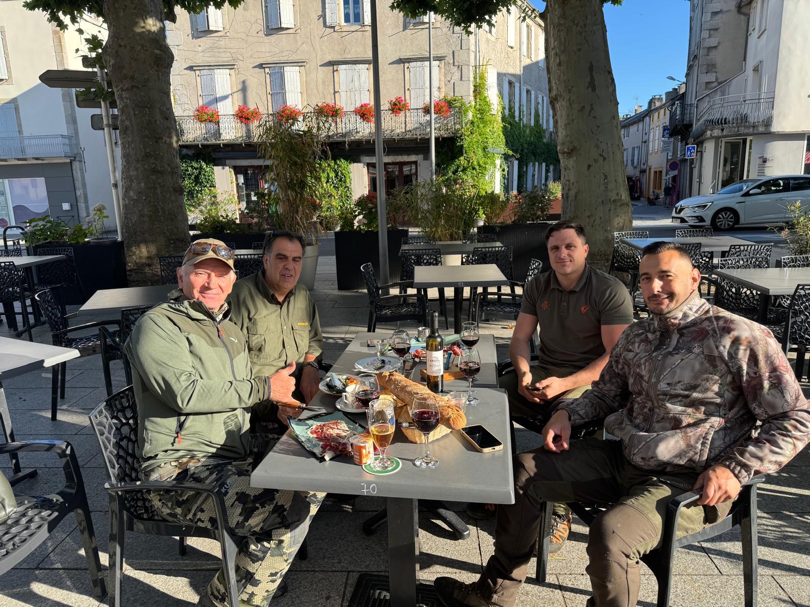 hunters-lunch