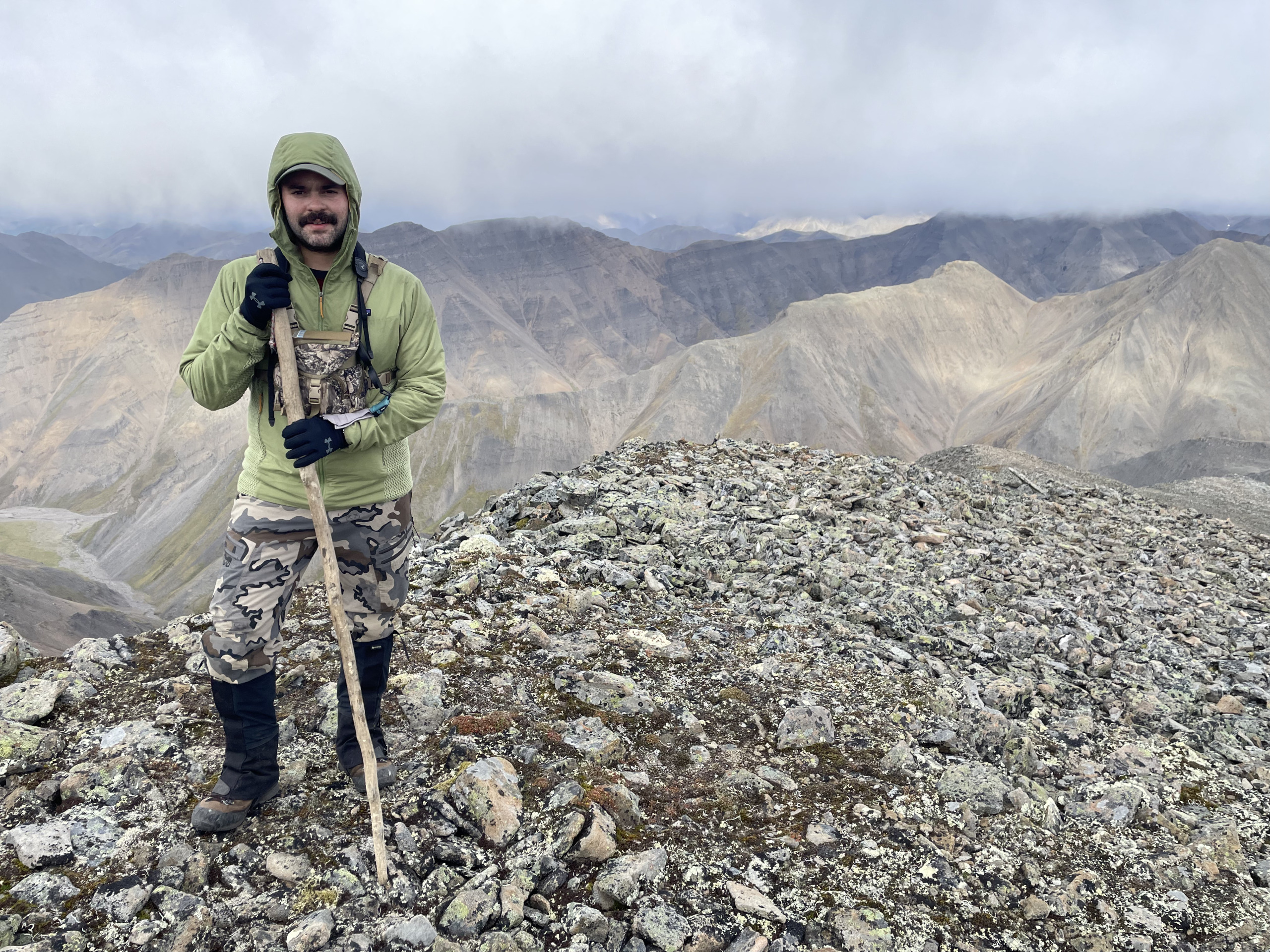 stalking-sheep-in-yakutia